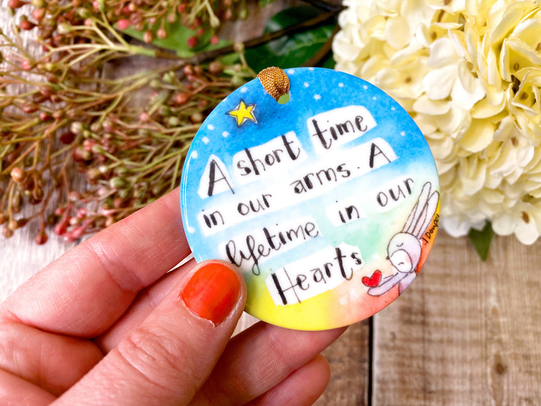 A short time in our Arms Ceramic decoration